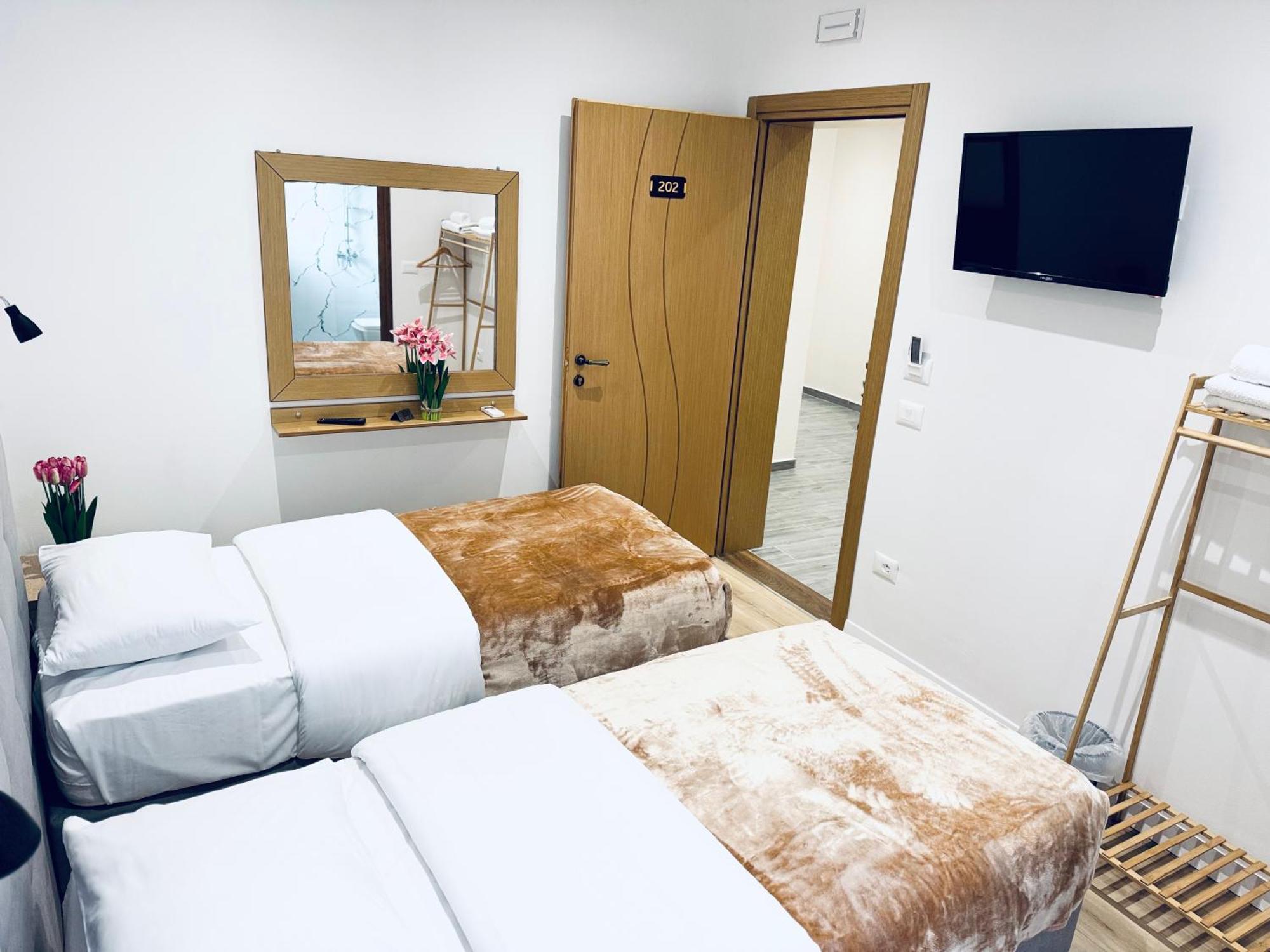 Kutal Park Inn Hotel Përmet 외부 사진